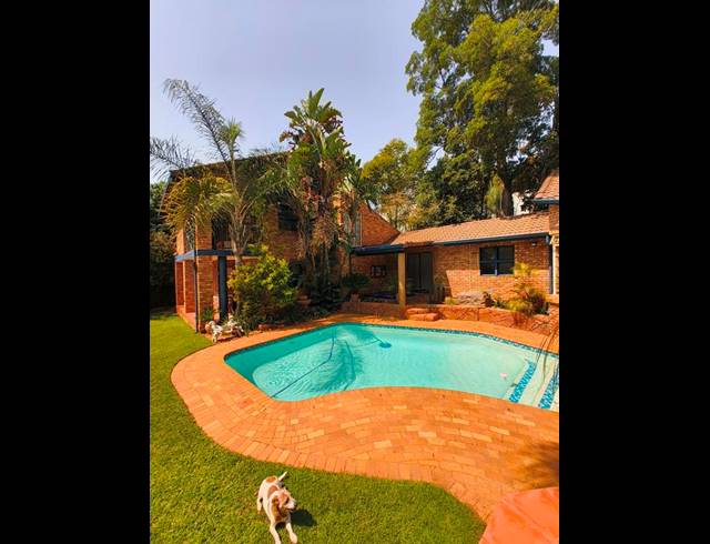 4 BEDROOM HOUSE FOR SALE IN NEWLANDS